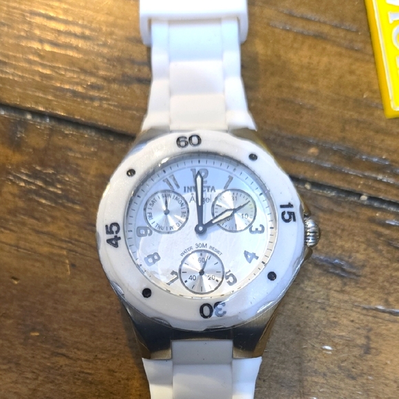 Invicta Silver and White Chronograph Watch - Picture 1 of 5